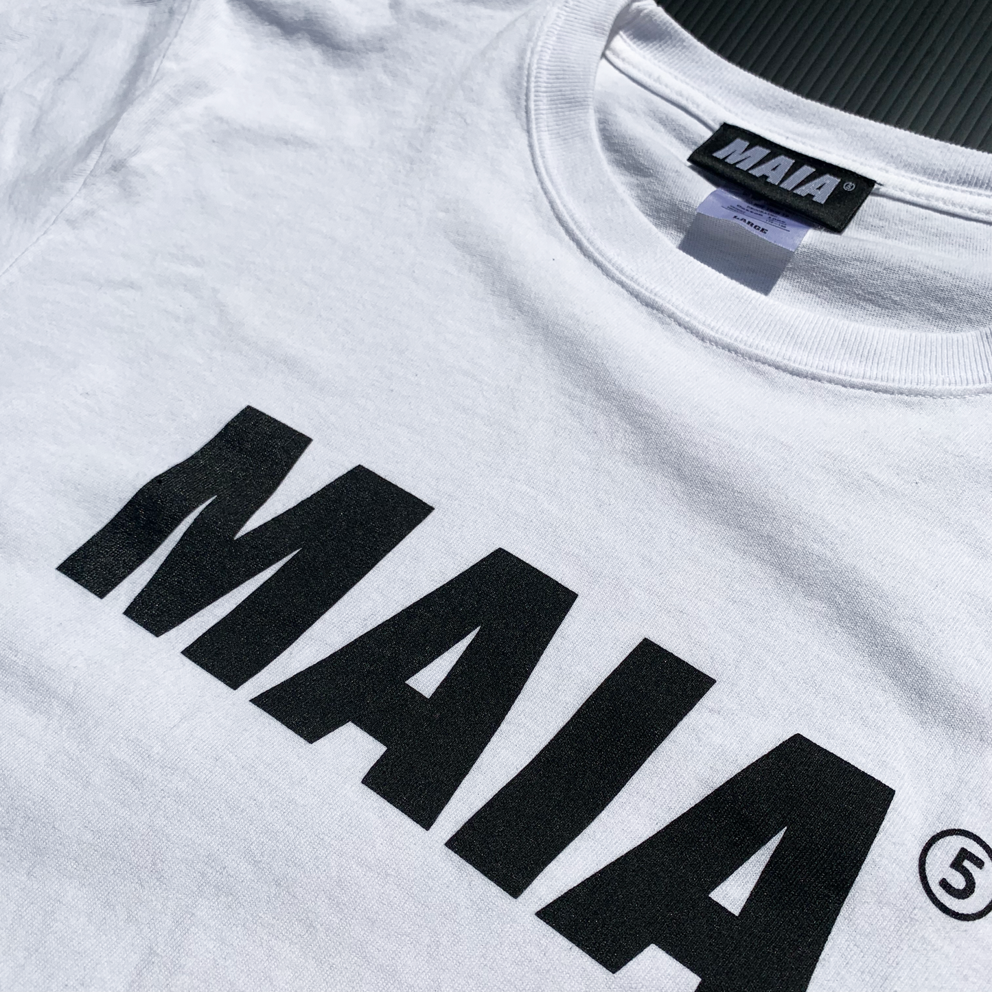 MAIA Brand T-shirt [WHITE]